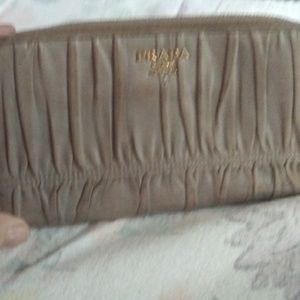 Prada vintage gathered design wallet